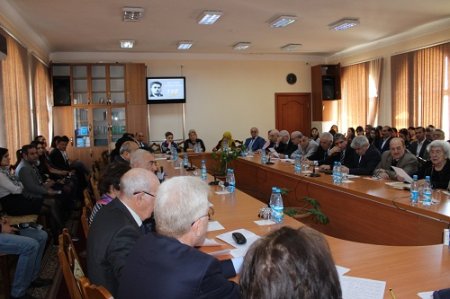 Heydər Hüseynovun 110 illiyinə həsr edilmiş “Heydər Hüseynov və Azərbaycan milli fəlsəfəsi”adlı elmi konfrans keçirilib