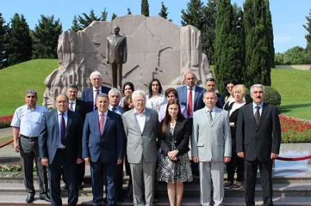 “Mədəniyyətlərin müxtəlifliyi şəraitində dialoq fəlsəfəsi” mövzusunda IV beynəlxalq elmi konfrans