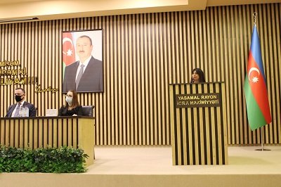 Gənc alim, siyasi elmlər üzrə fəlsəfə doktoru, dosent Günel Məlikli Yasamal rayon İcra Hakimiyyətinin diplomuna layiq görülüb