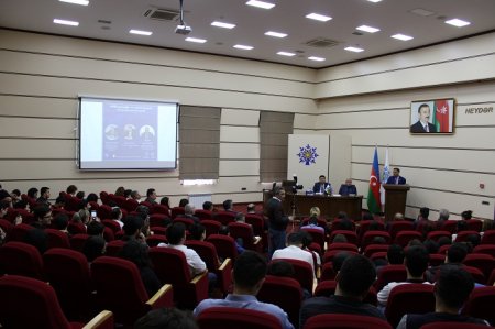 Fəlsəfə və Sosiologiya İnstitutunun alimləri “Azərbaycanın milli maraqları və xarici siyasəti” adlı tədbirdə iştirak ediblər