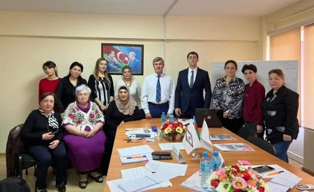 “Həmkarlar ittifaqı liderinin imici. uğurlu qadın: həyat yoldaşı, ana, rəhbər” mövzusunda seminar-treninq keçirilmişdir