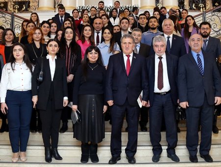 Gənc alim, dosent Günel Məlikli Gənclər Günündə  çıxış etmişdir