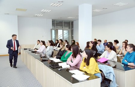 “Heydər Əliyevin Ümummilli Liderliyində milli dövlətçilik şüurunun yeri və rolu” mövzusunda açıq dərs keçirilib