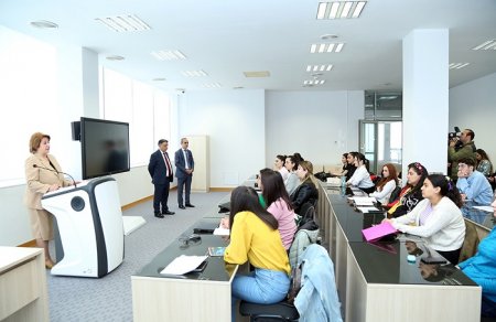 “Heydər Əliyevin Ümummilli Liderliyində milli dövlətçilik şüurunun yeri və rolu” mövzusunda açıq dərs keçirilib