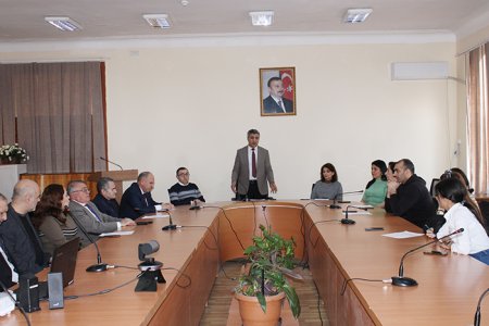 "İnformasiya cəmiyyətinin fəlsəfəsi və sosioloji problemləri” şöbəsində seminar keçirilib