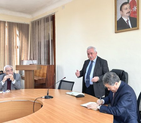 “Fəlsəfə və yaşıl sivilizasiya” mövzusunda dəyirmi masa keçirildi
