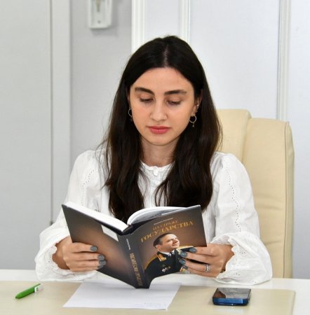 Gənc Alim və Mütəxəssislər Şurasının sədri Ceyran Hüseynli  247 saylı tam orta məktəbdə çıxış etmişdir