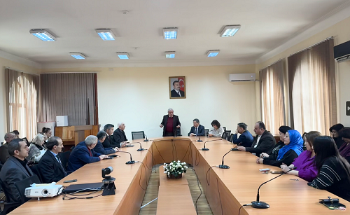 “20 Yanvar: tarixi yaddaş və müstəqillik fəlsəfəsi” mövzusunda dəyirmi masa keçirilib