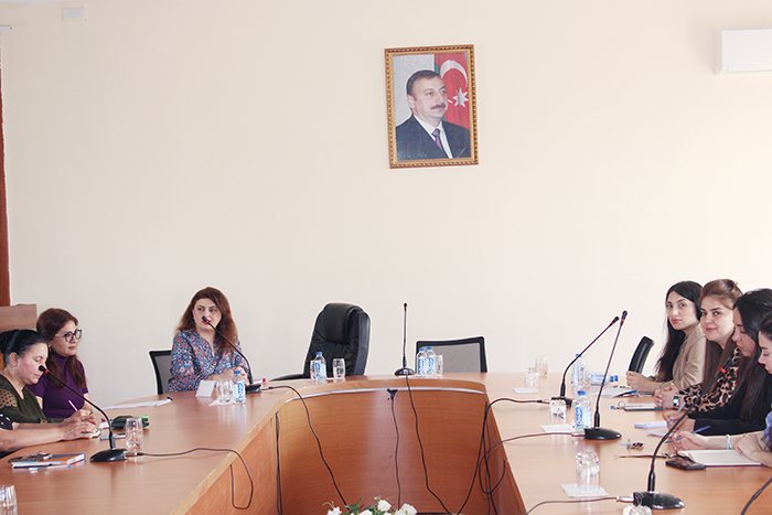 Elektron Xidmətlər şöbəsinin müdiri Alidə Zeynalova növbəti treninq keçirib