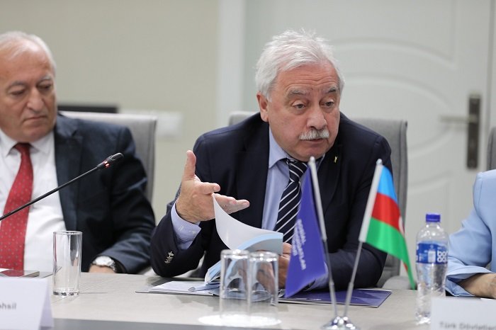 Professor İlham Məmmədzadə “Türk Barometri” Beynəlxalq konfransında iştiak edib