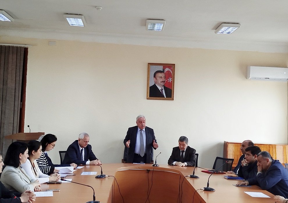 Gənclər gününə həsr olunmuş konfrans keçirilib